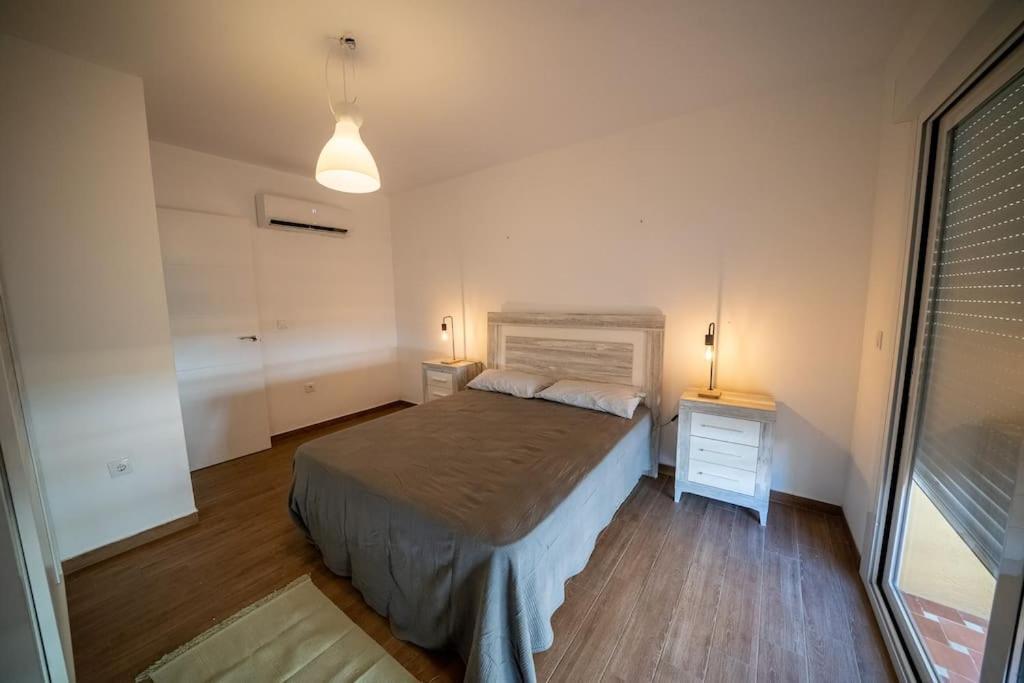 California Apartament Duenas Sevilla Bagian luar foto