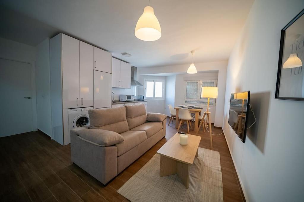 California Apartament Duenas Sevilla Bagian luar foto