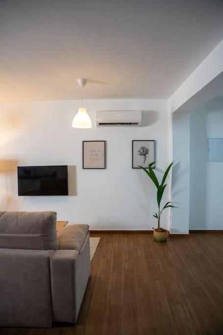 California Apartament Duenas Sevilla Bagian luar foto