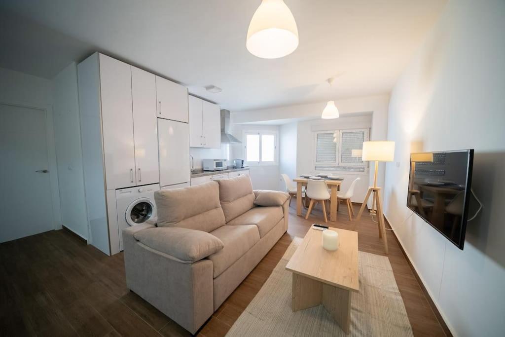 California Apartament Duenas Sevilla Bagian luar foto